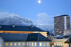 Img_6449+ * 2304 x 1536 * (609KB)